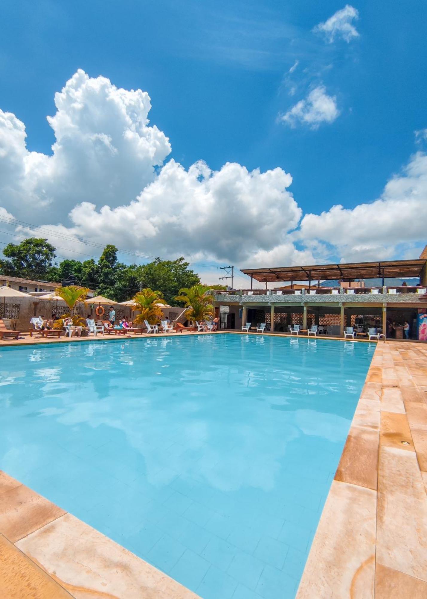 La Rosa Nautica Hostel Guaduas Εξωτερικό φωτογραφία