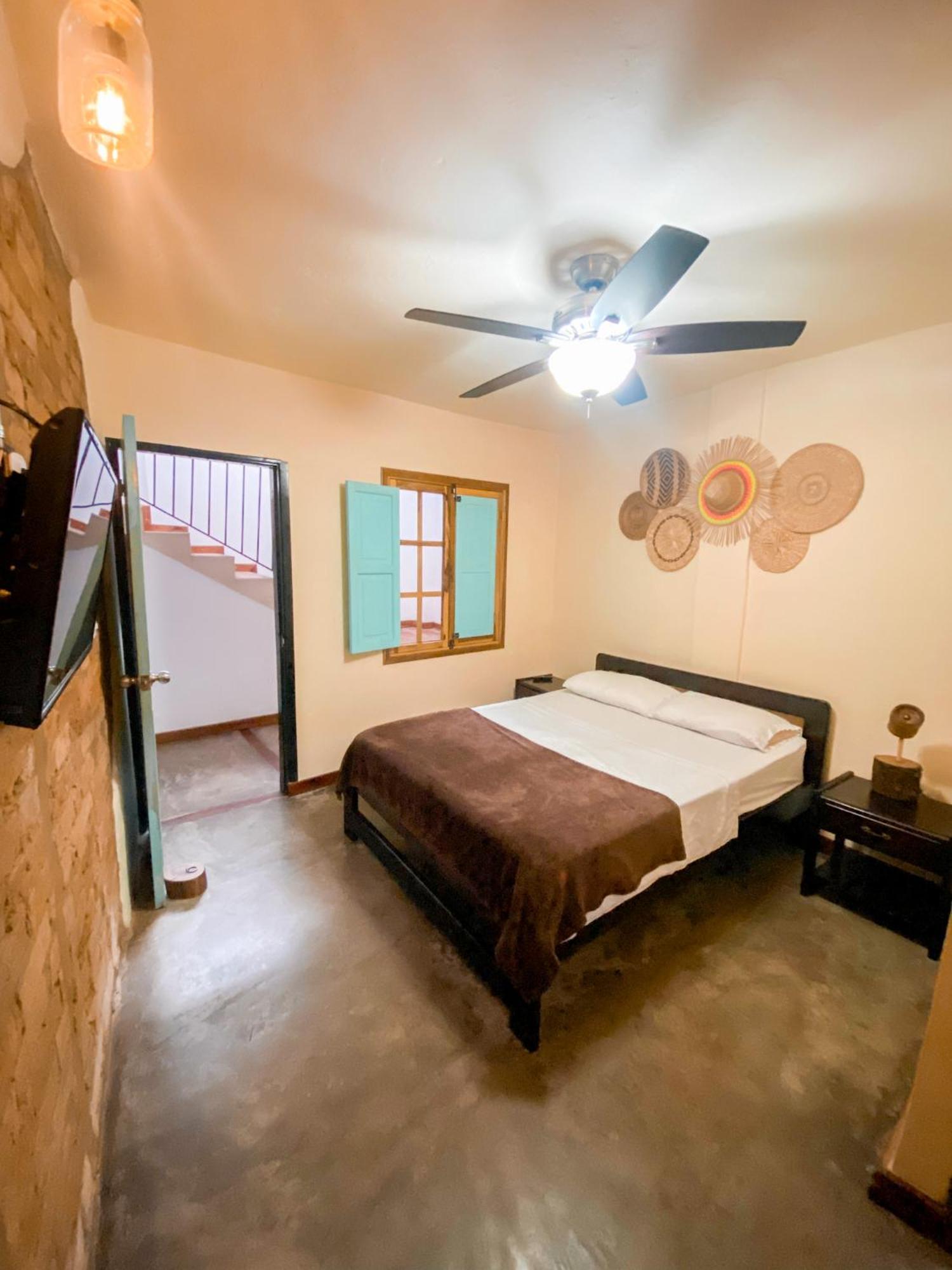 La Rosa Nautica Hostel Guaduas Εξωτερικό φωτογραφία