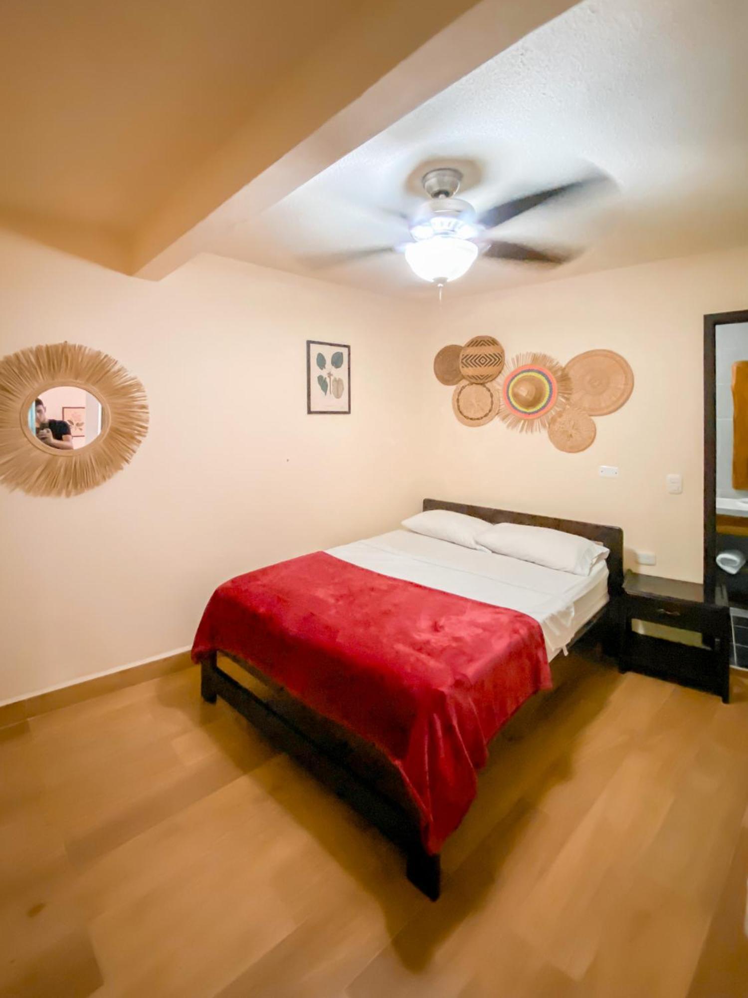 La Rosa Nautica Hostel Guaduas Δωμάτιο φωτογραφία